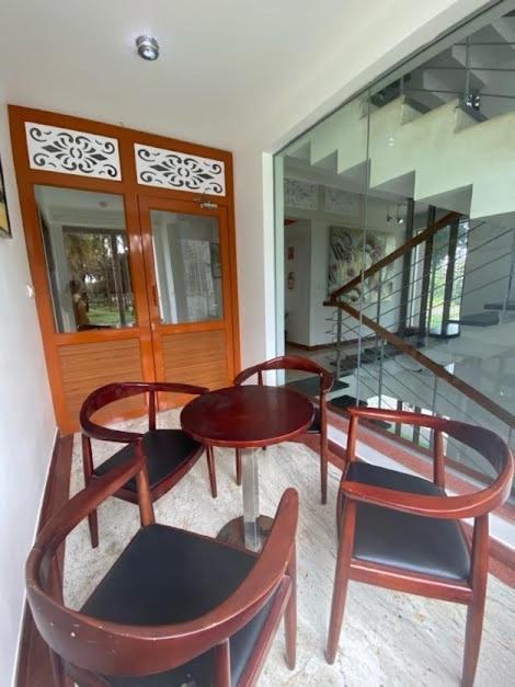 Avi Fortune Suites - Near Bangalore International Airport Extérieur photo